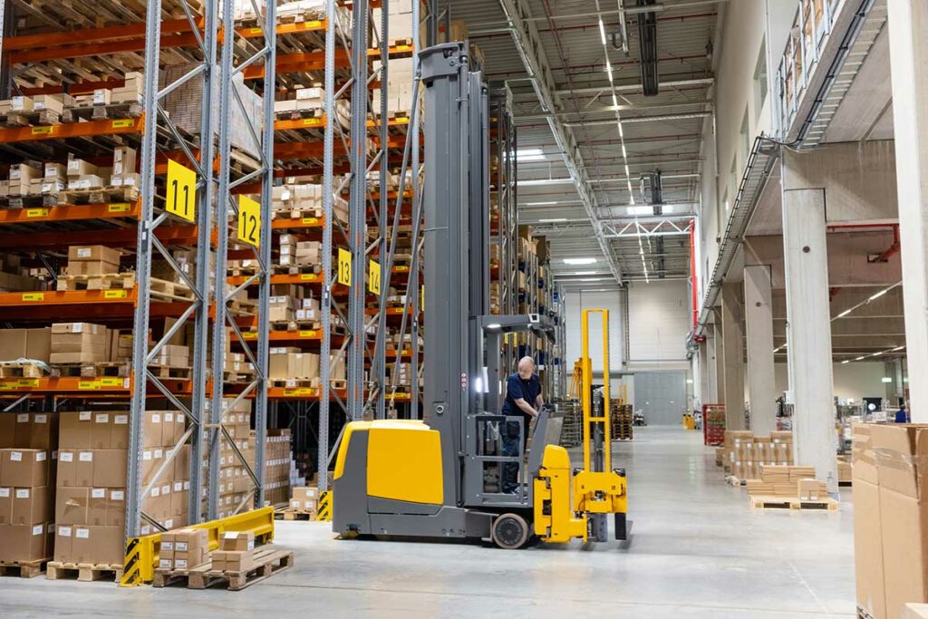 Very Narrow Aisle Lift Truck in Warehouse during Training